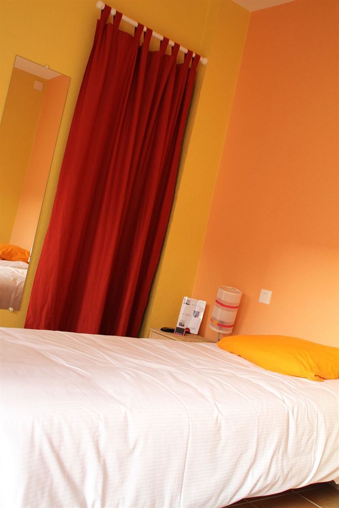Hotel Caravelle Contact Hotel Rochefort  Zewnętrze zdjęcie